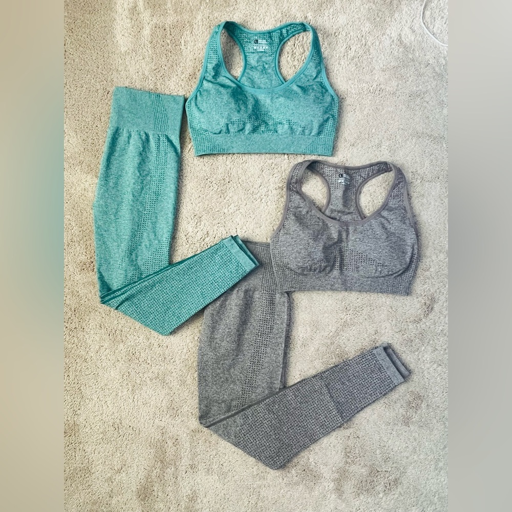 2 matching workout sets